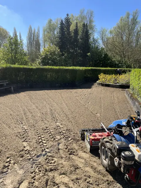 Préparation de terrain avant plantation